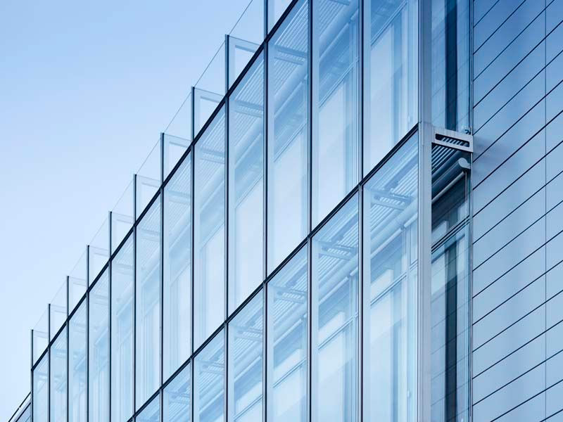 Mặt dựng nhôm kính là gì? 4 hệ kính được sử dụng trong mặt dựng nhôm kính