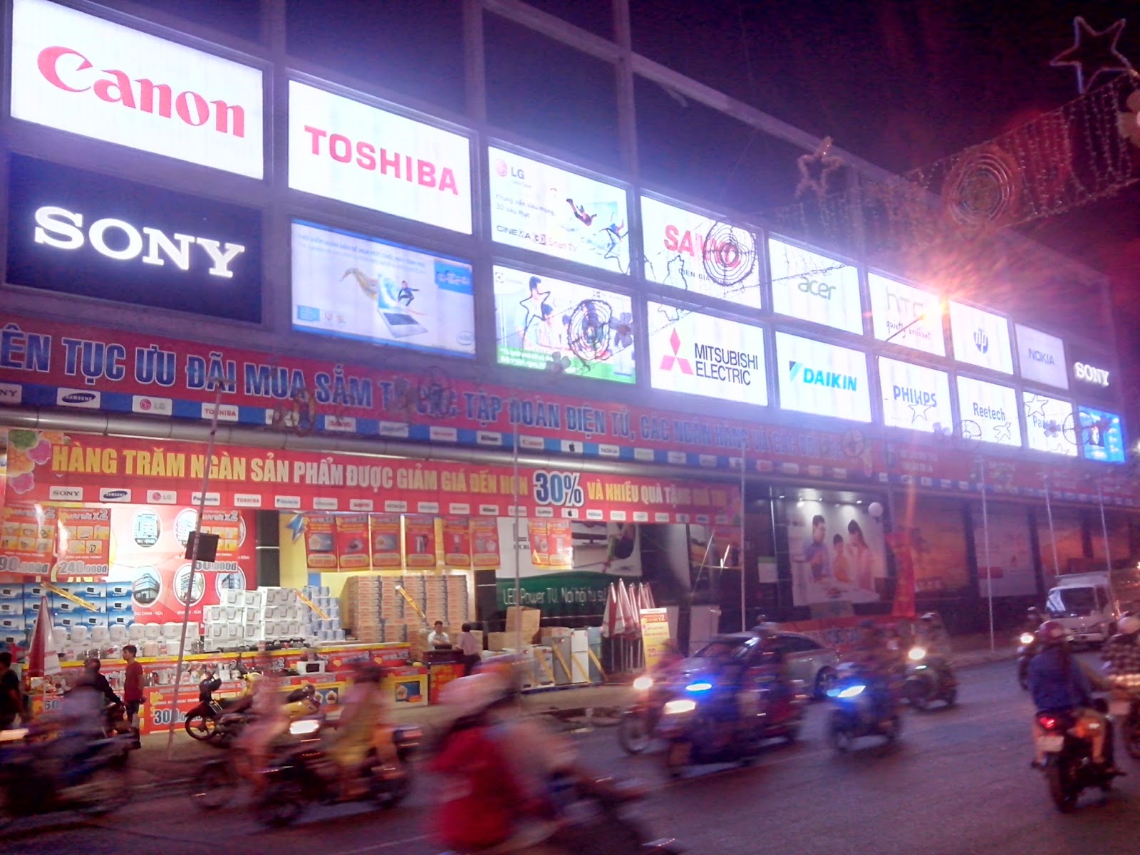 Bảng hiệu hộp đèn giá rẻ