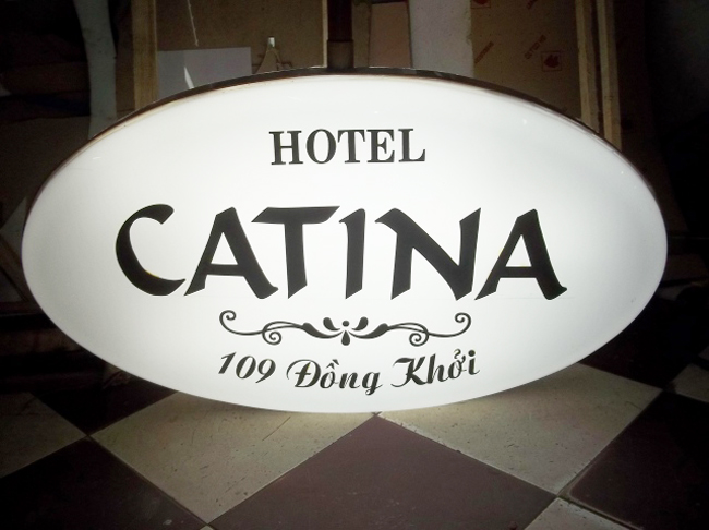 Bảng hiệu hộp đèn