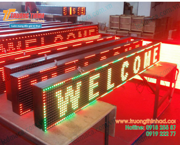 Đèn LED chạy chữ